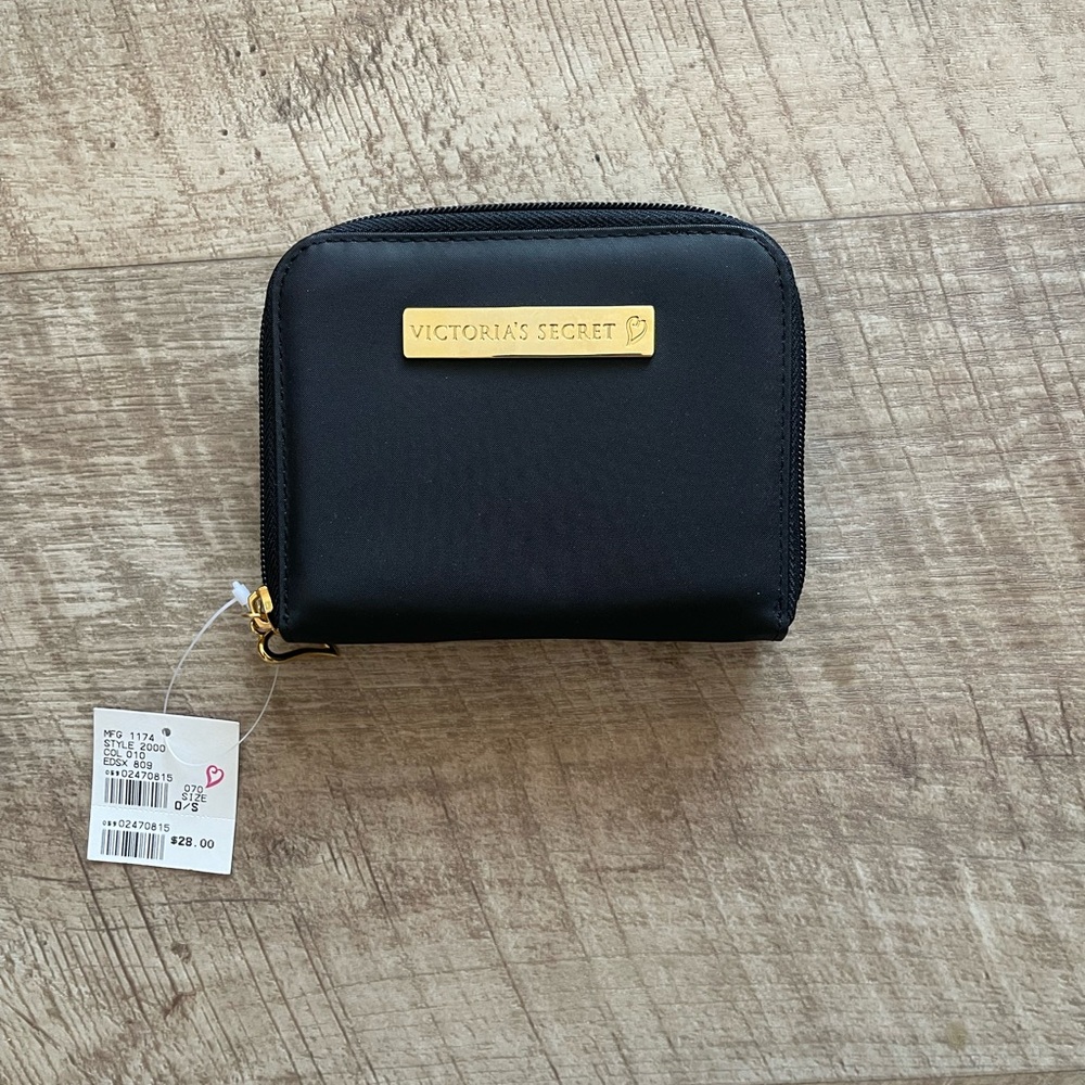 Victoria's Secret Heart Tag Accessory